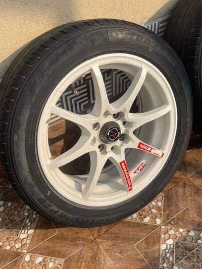 Alloy rims and tyres