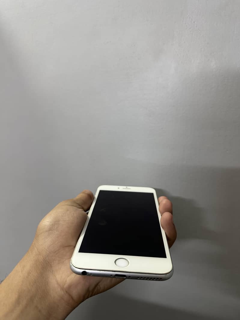Apple iPhone 6S Plus 3