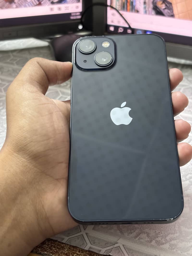 Apple iPhone 13 1
