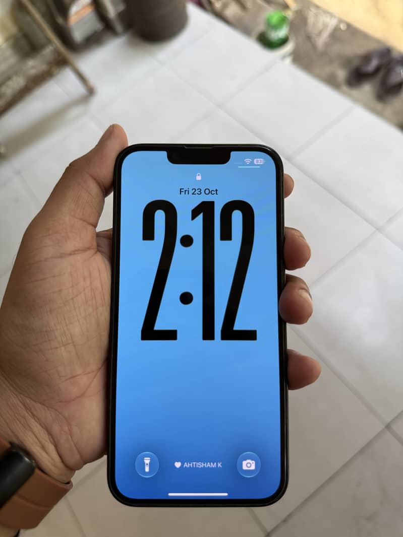 Apple iPhone 13 2