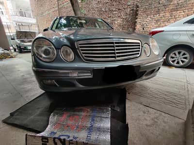 Mercedes-Benz E 320 – 2005 Model – Luxury Sedan