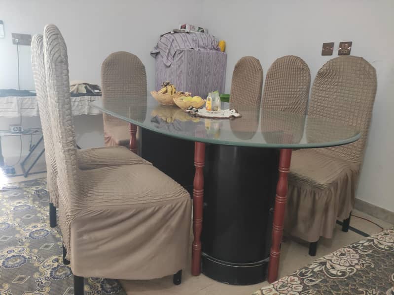 Dining table 4