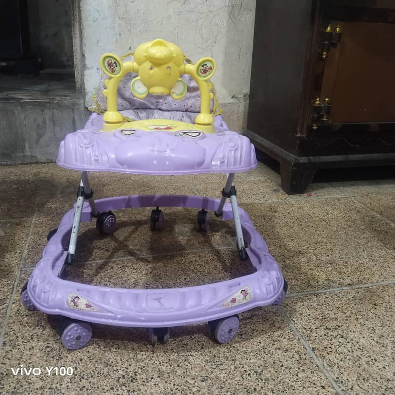 baby walker 1