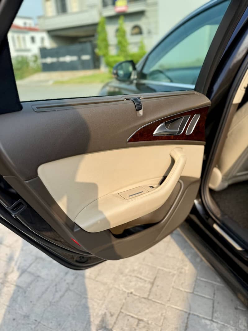 Audi A6 2015 14