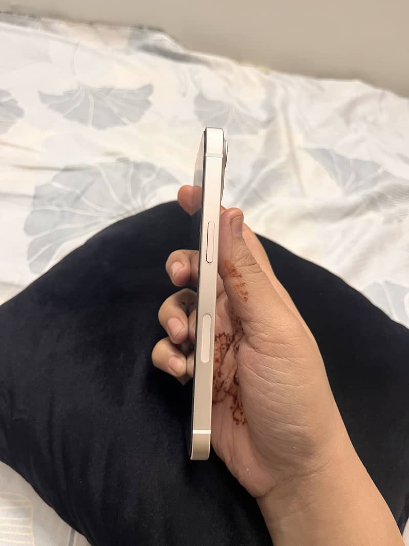 iPhone 13 2