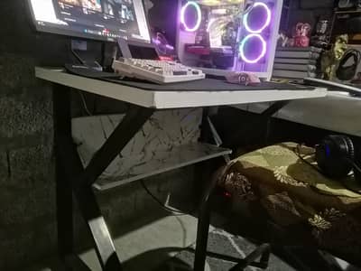 Computer Table 4:3