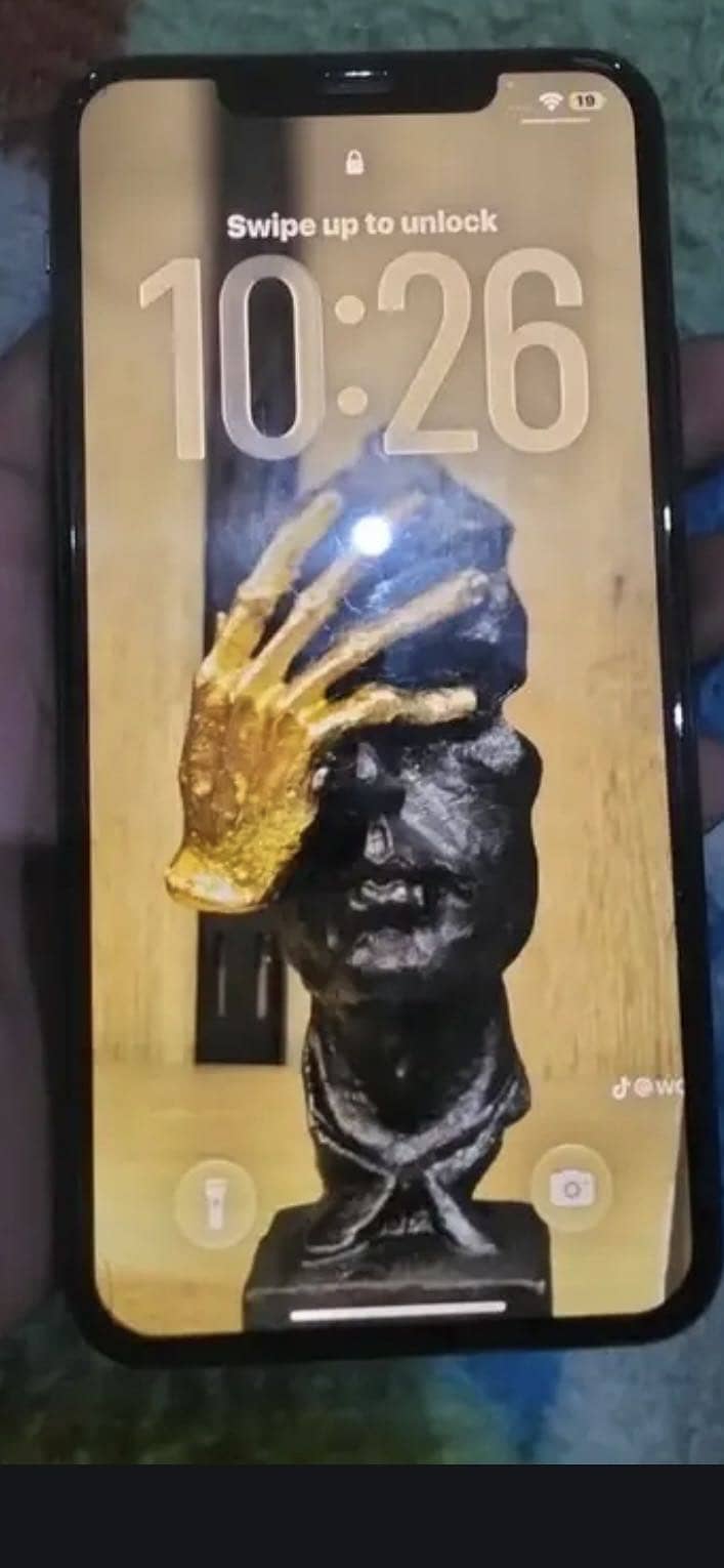 Apple iPhone 11 Pro Max 2