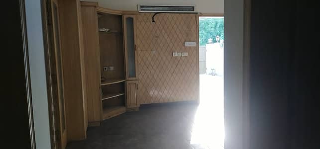 10 Marla Full House In Available For Rent In Dha Phase3 Block Z
