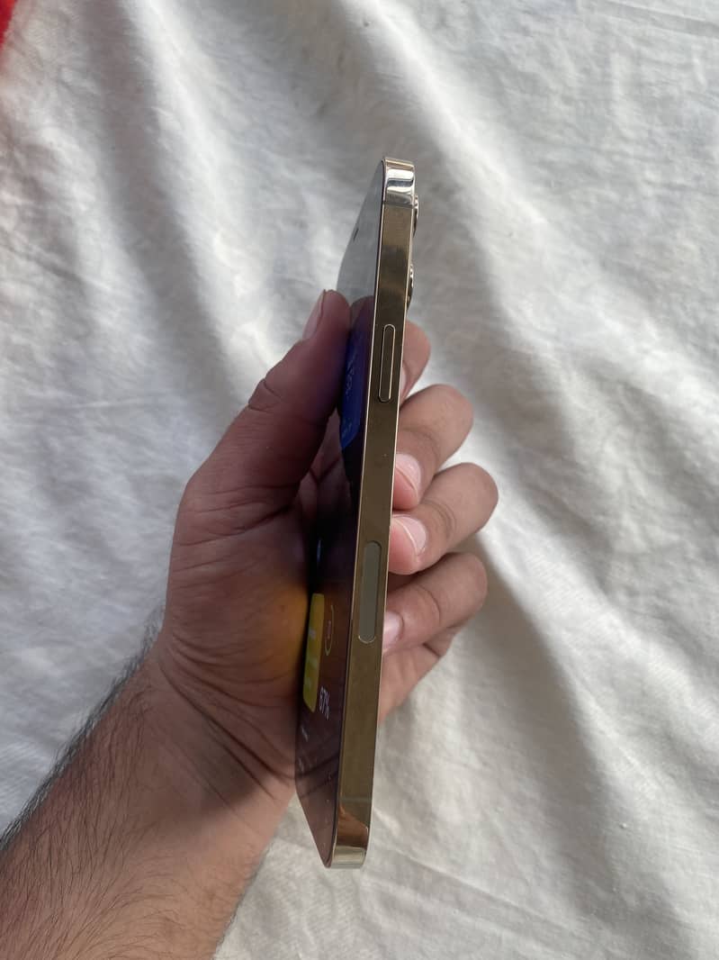 Iphone 12 pro max 8