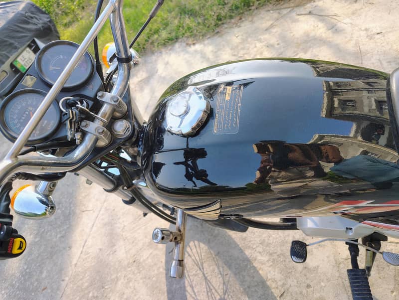CD 100 Bike 6