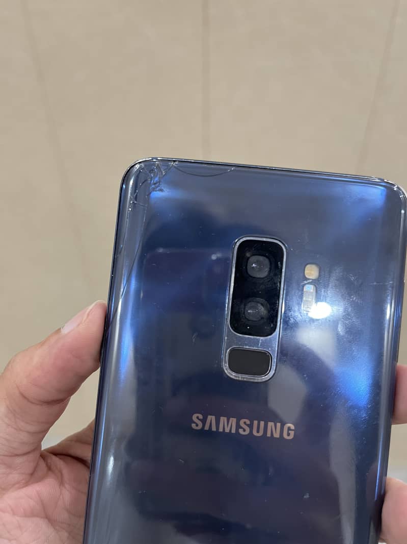 Samsung Mobile S9 Plus 1