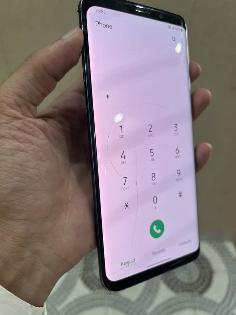 Samsung Mobile S9 Plus 6