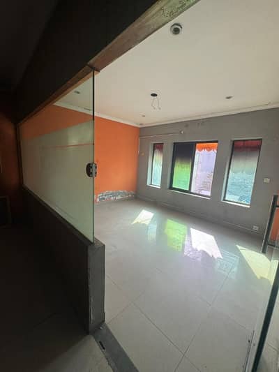 1350 SQF Space Available For Rent