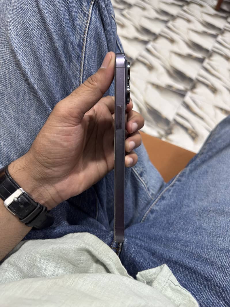 Apple iPhone 14 Pro Max 3
