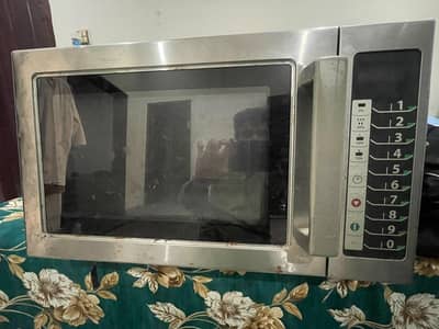 Menumaster Flatbed Commercial Microwave – Full Stainless Steel Body