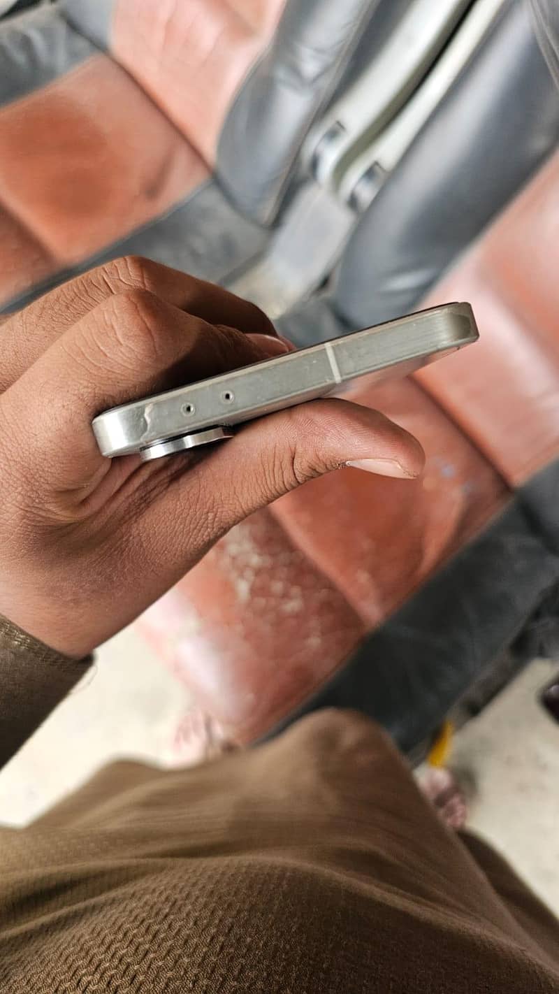 Samsung Mobile A56 4