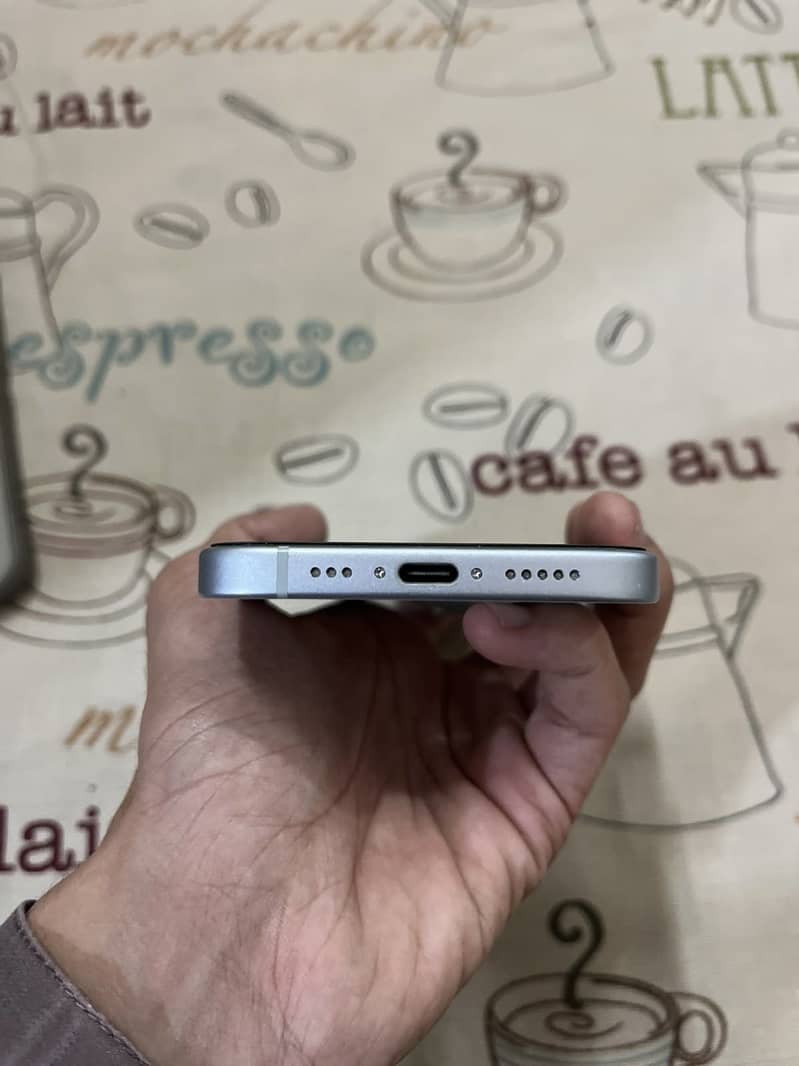 Apple iPhone 15 3