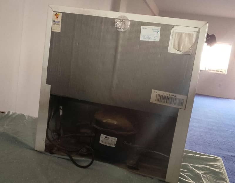Haier Mini Fridge 2