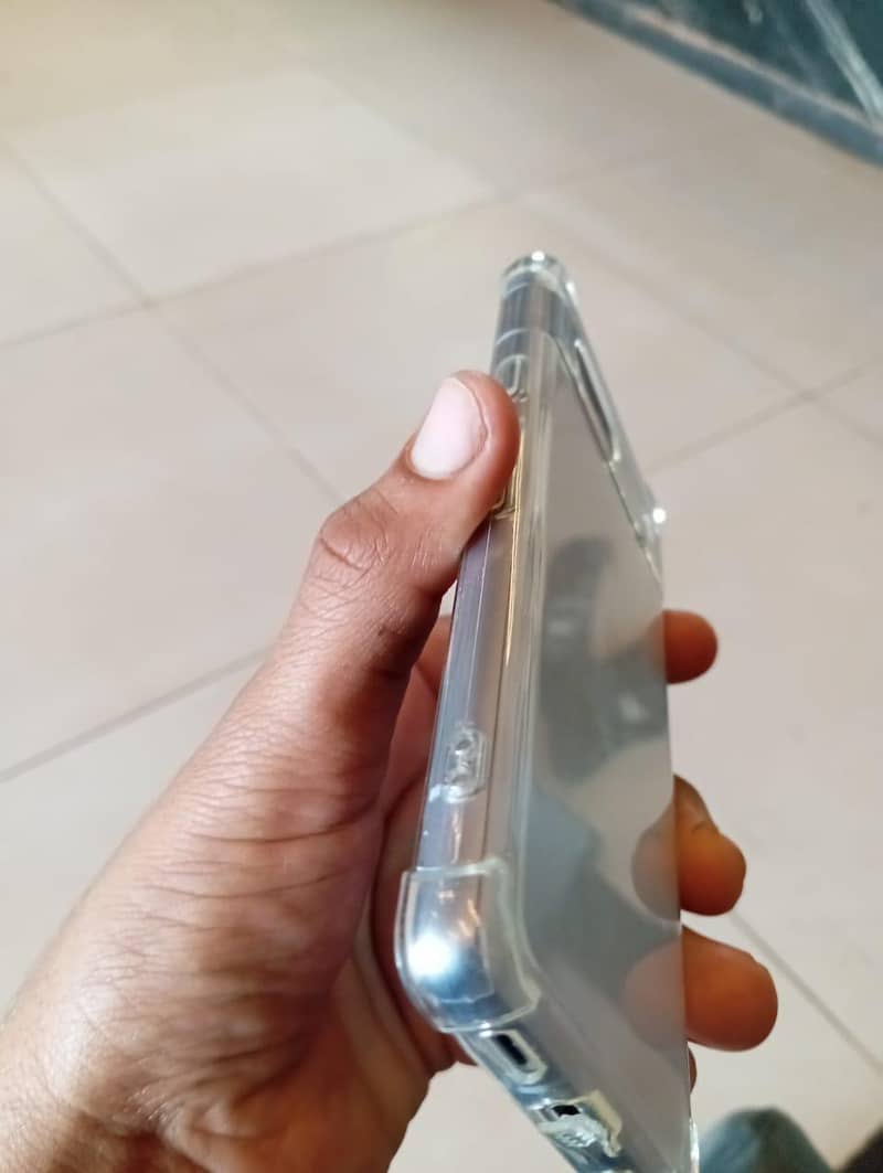 Google Pixel 7a 5