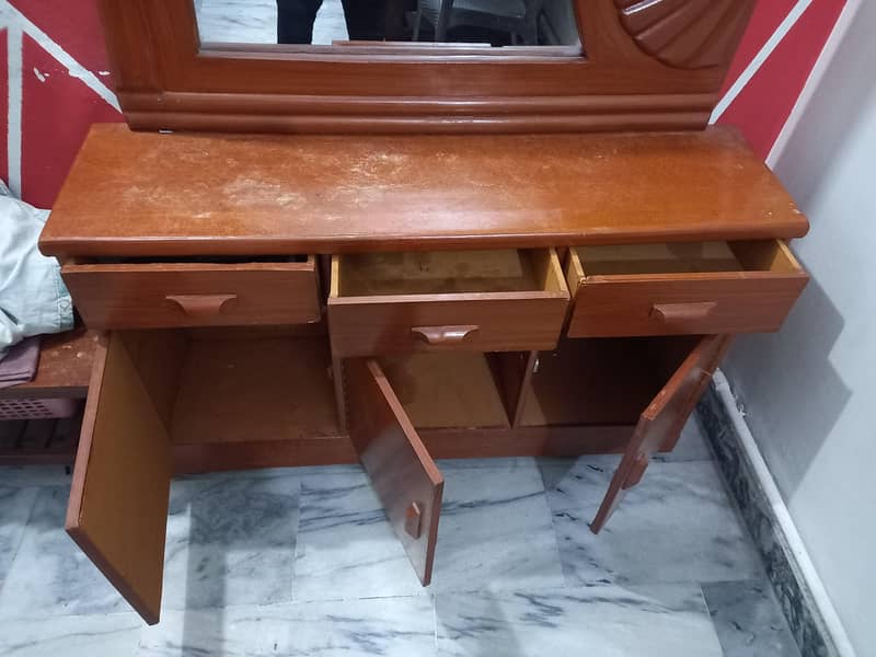 Dressing Table 2