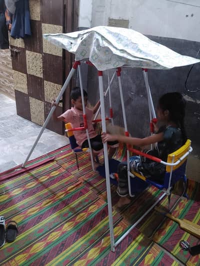 folding double chair kid jhoola for sale in good condition