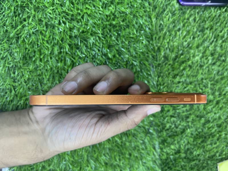 Apple iPhone XR 3
