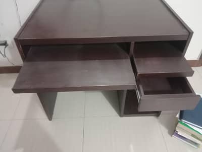 wooden computer table for office/home