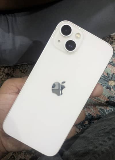 Apple iPhone 13