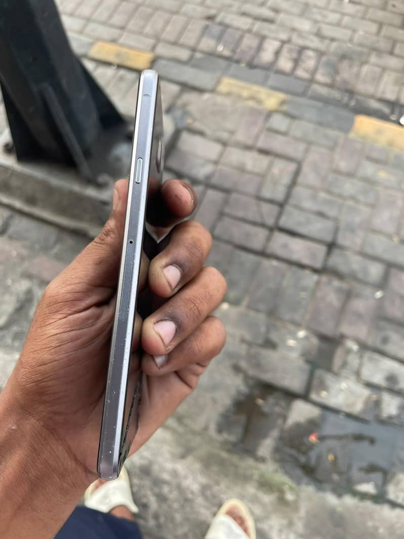 Samsung Mobile A7 4