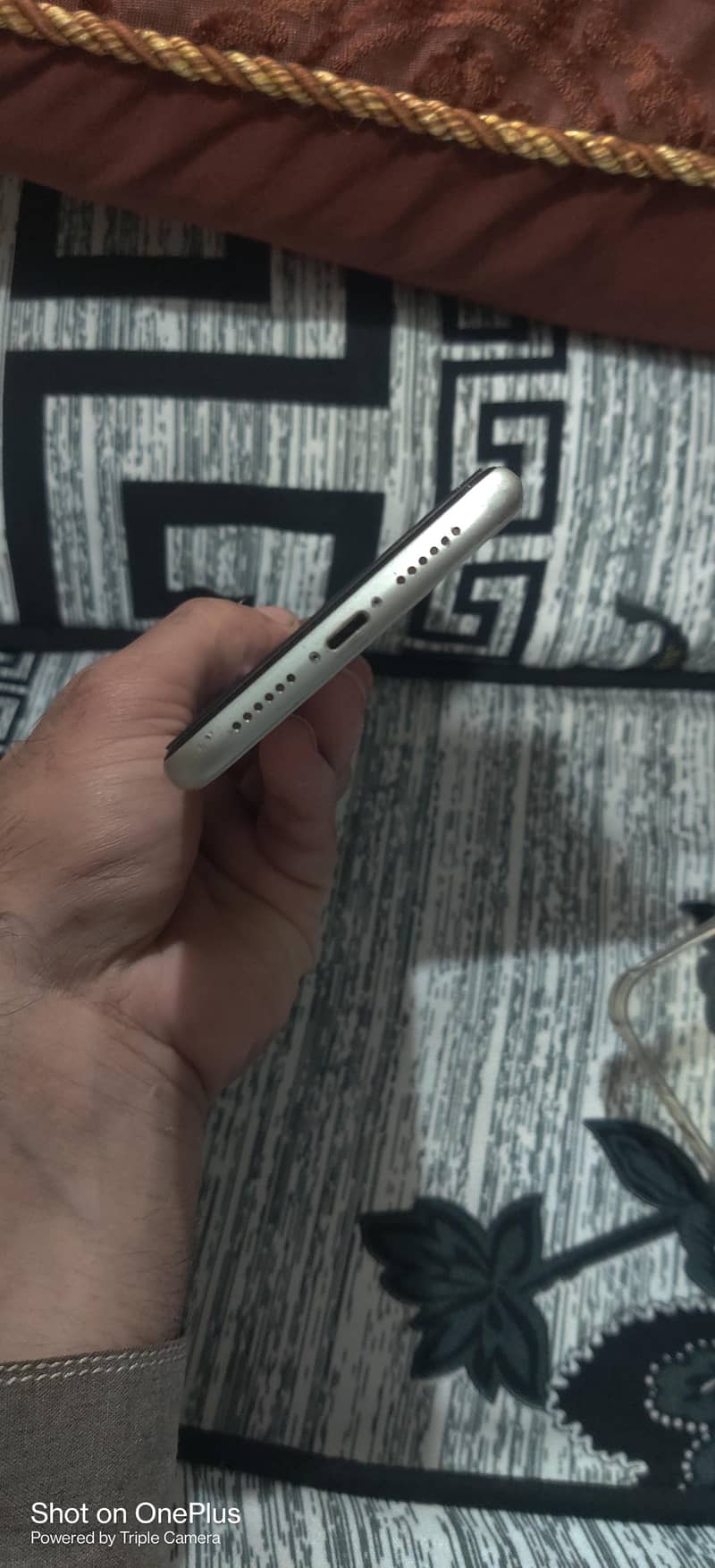 Apple iPhone 11 0