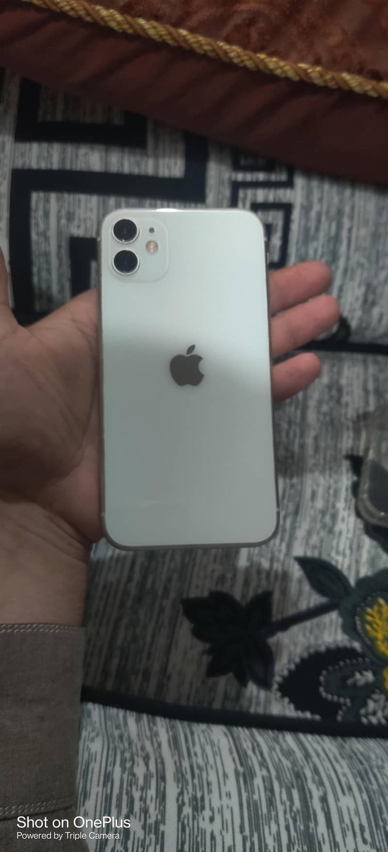 Apple iPhone 11 3