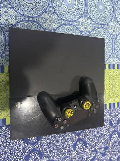 Ps4 slim (price negotiable) ps plus included.