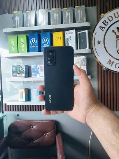 Vivo V20 |  Color: Black |  16(8+8)GB RAM | 128GB Storage (Bidding)