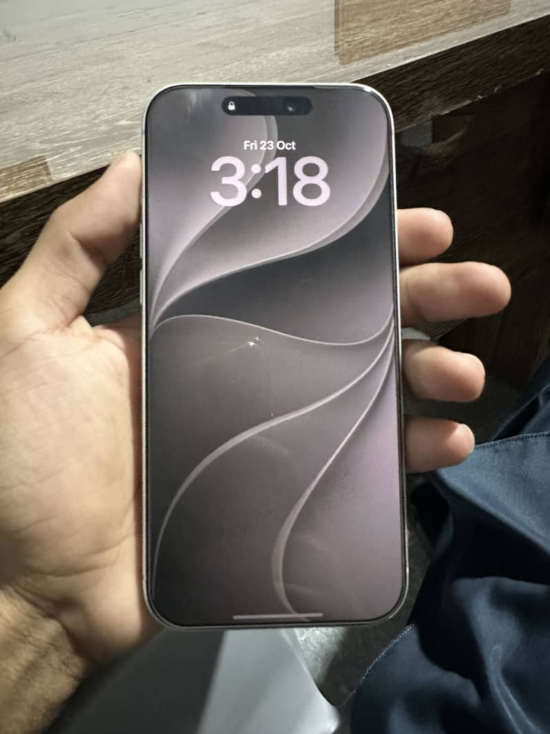 Apple iPhone 17 Pro Max 0