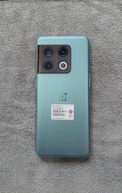 One Plus 10 Pro