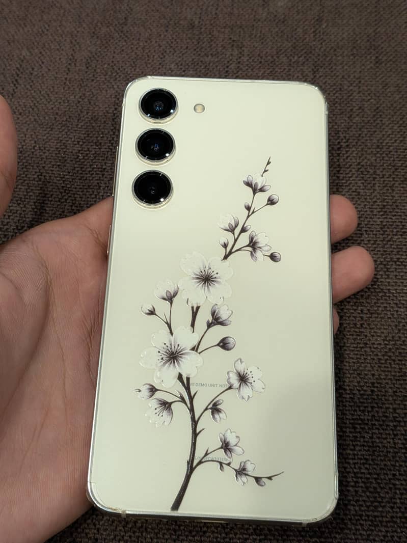 Samsung S23 1