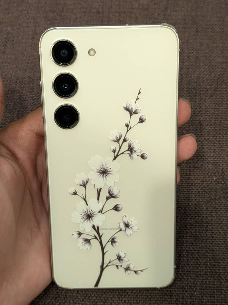 Samsung S23 2
