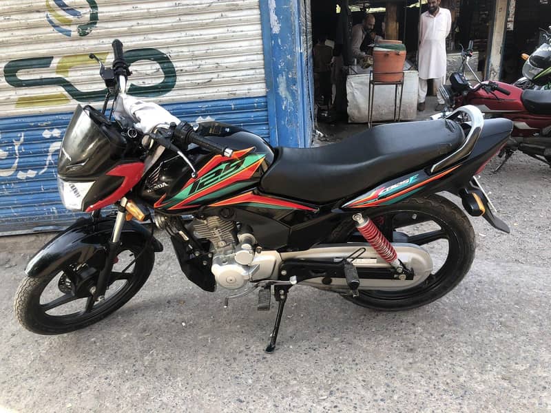 CB 125 10