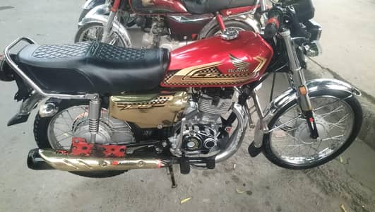 Honda 125 for sale lush condition 10/10