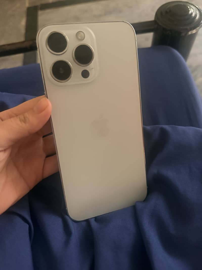 Apple iPhone 14 Pro Max 3