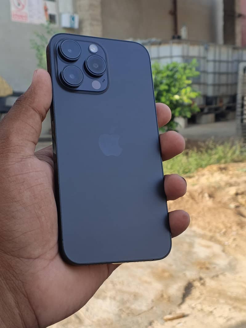 Apple iPhone 14 Pro Max 3