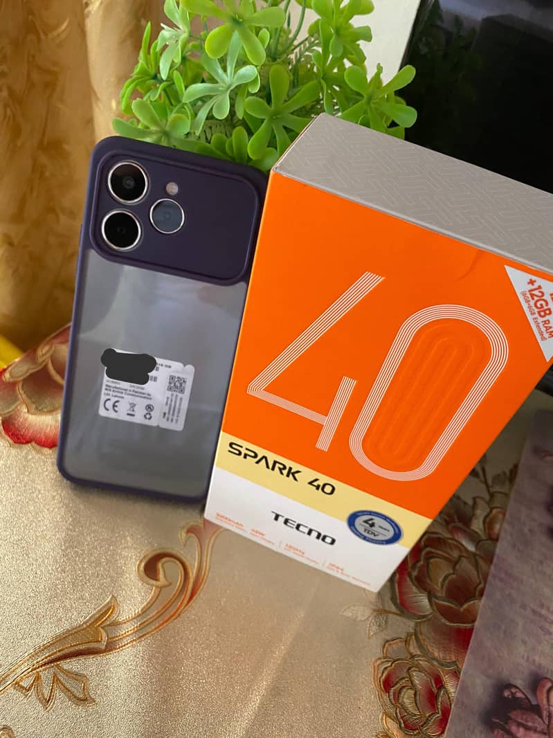 Tecno Spark 40 4