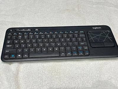 Logitech K400r Wireless Touch Keyboard