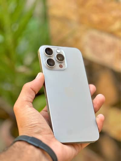 Apple iPhone 15 Pro Max