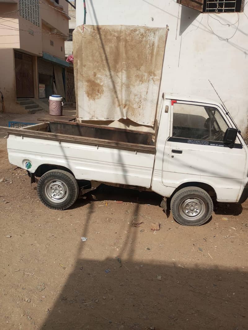 Suzuki Ravi 2011 1