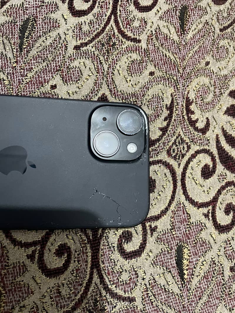 Apple iPhone 15 6
