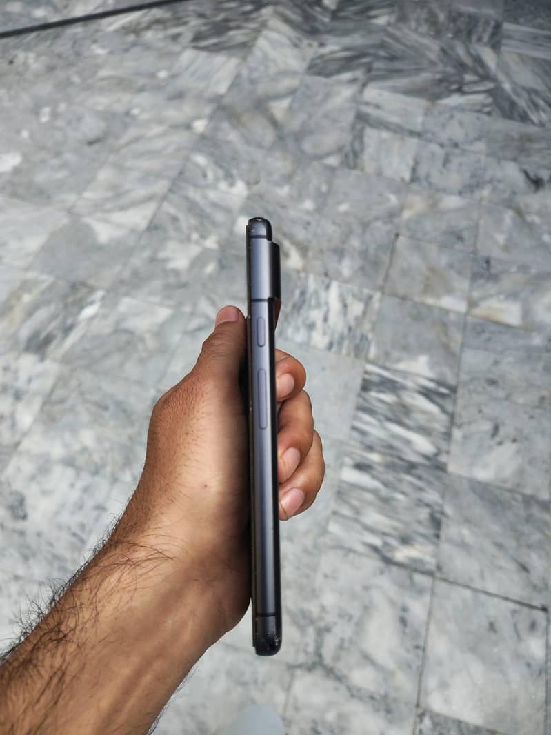 Google pixel 8 5