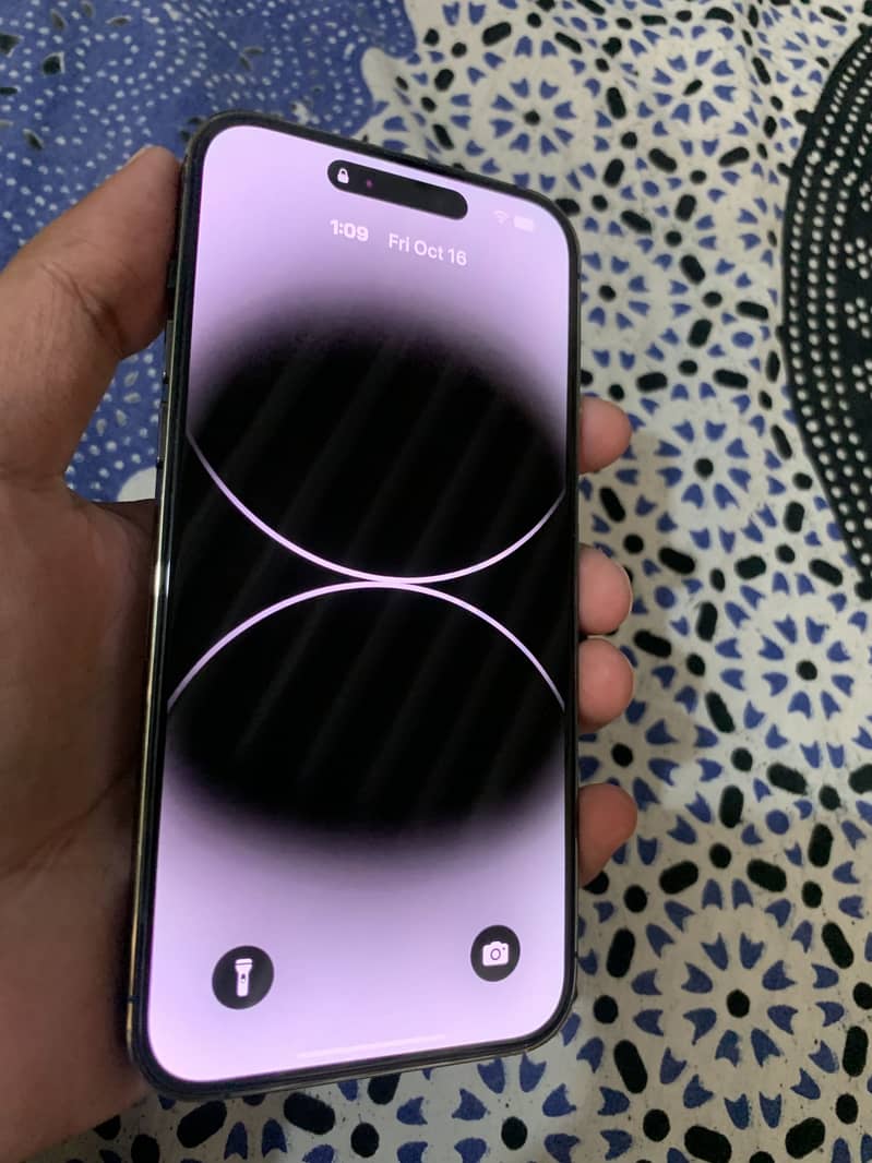 Apple iPhone 14 Pro Max 0