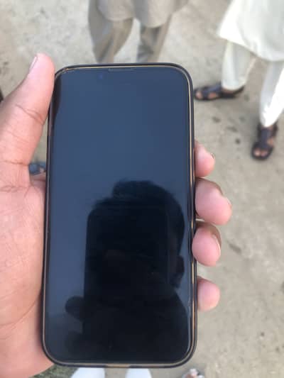 Apple iPhone 13