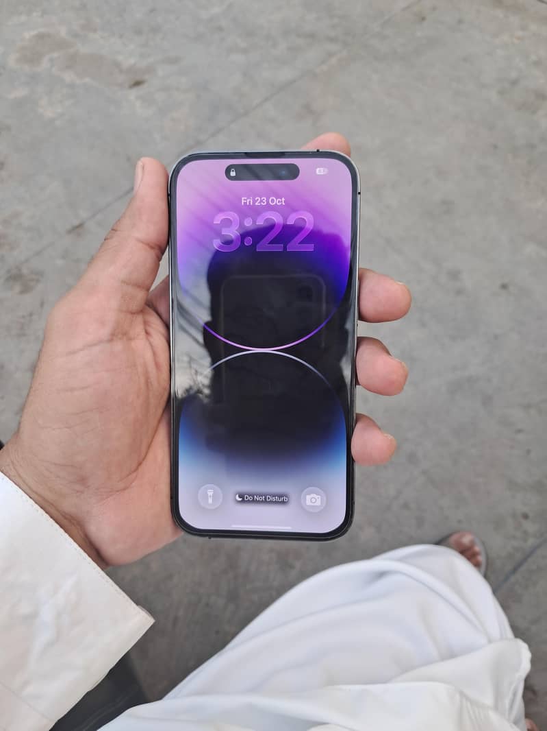 Apple iPhone 14 Pro 1